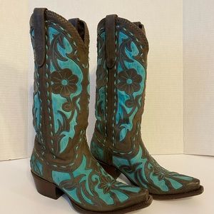 Lane size 7 women’s brown and teal cowboy boots